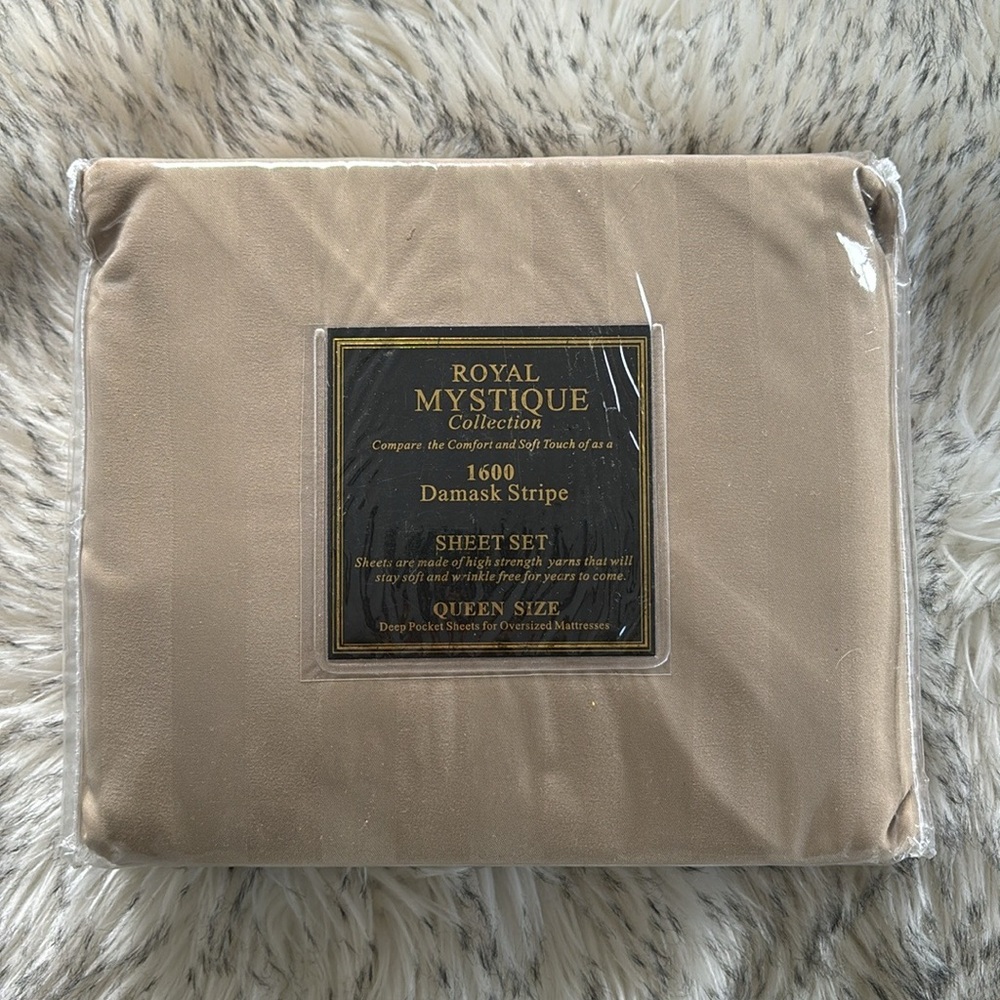 ✨2/$90✨ NWT Royal Mystique Collection 1600 Damask Stripe QUEEN SIZE Bed Sheet